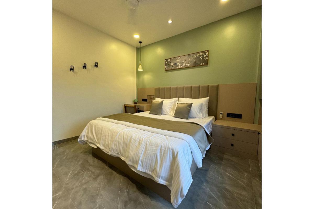Dāpoli Hotel Sadhana Executive מראה חיצוני תמונה